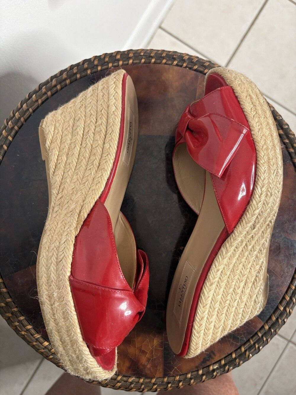Valentino Garavani Red Bow Patent Leather Espadrilles Wedge Slide Sandal 39 8.5
